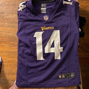 STEFON DIGGS VIKINGS YOUTH JERSEY (SIZE SMALL)